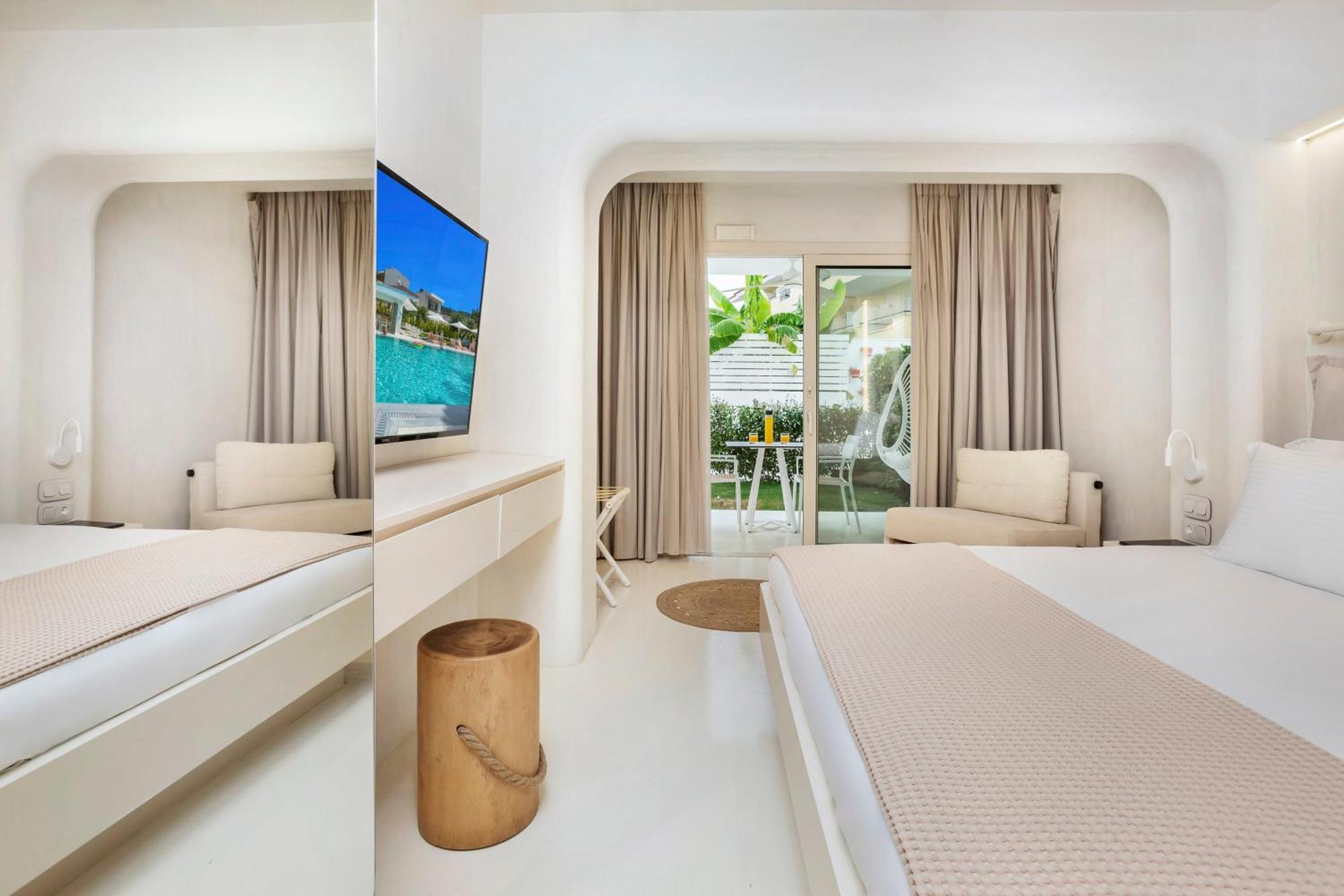 Cocoοns Luxury Suites & Villas Фурка Экстерьер фото