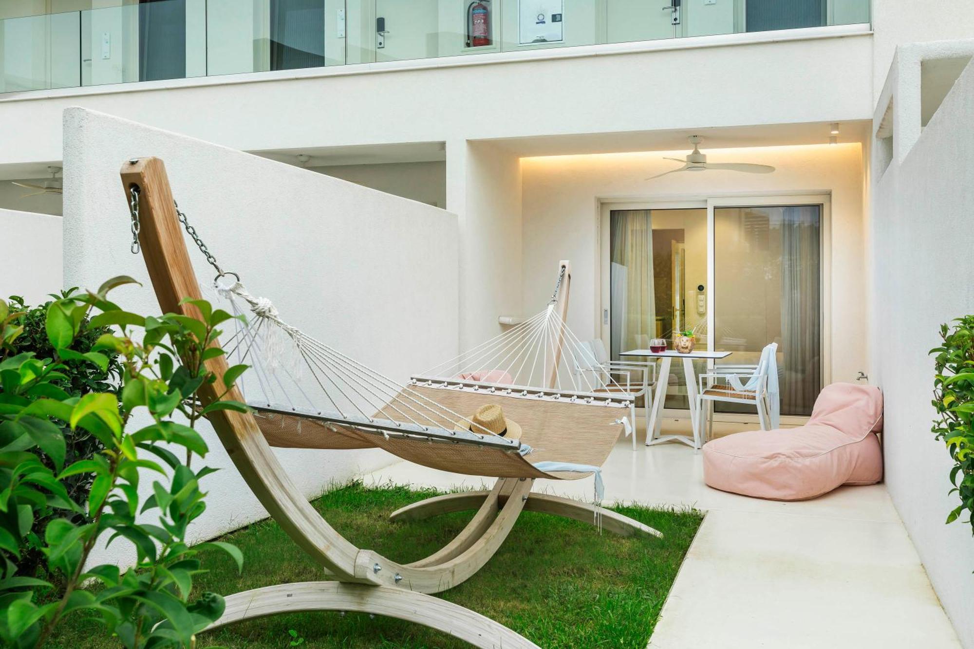 Cocoοns Luxury Suites & Villas Фурка Экстерьер фото